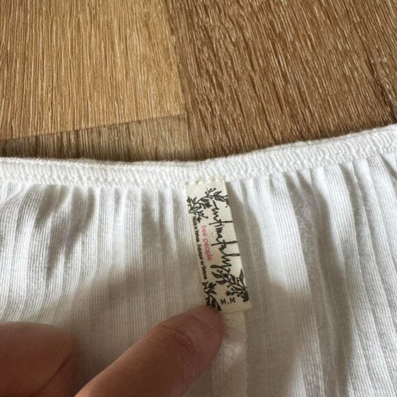 Free People White Long Sleeve Top with Lace Trim Size M - Picture 6 of 7